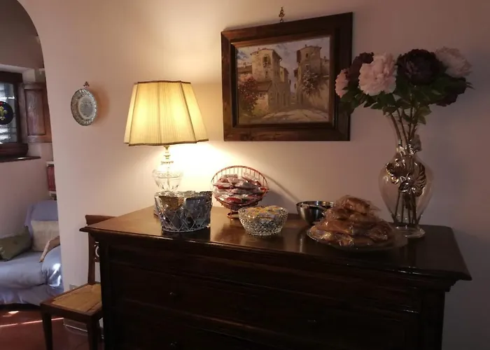 La Rosa Townhouse Bed & Breakfast 4*