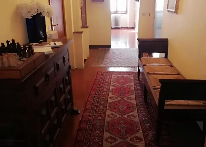 La Rosa Townhouse Bed & Breakfast 4*