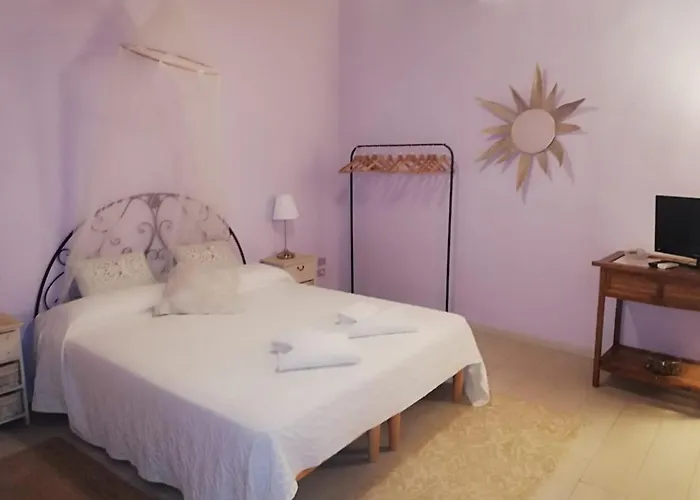 La Rosa Townhouse Bed & Breakfast